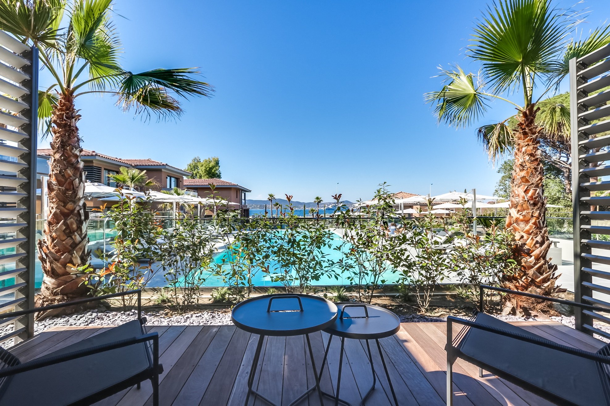 Terrace WOOD Villa Kube Hotel Saint-Tropez - French Riviera